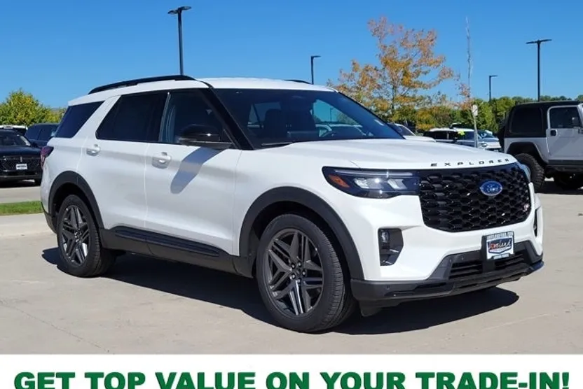 2025 Ford Explorer ST photo 1