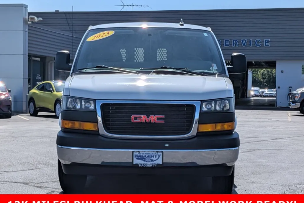 2023 Gmc Savana 2500 Cargo photo 1