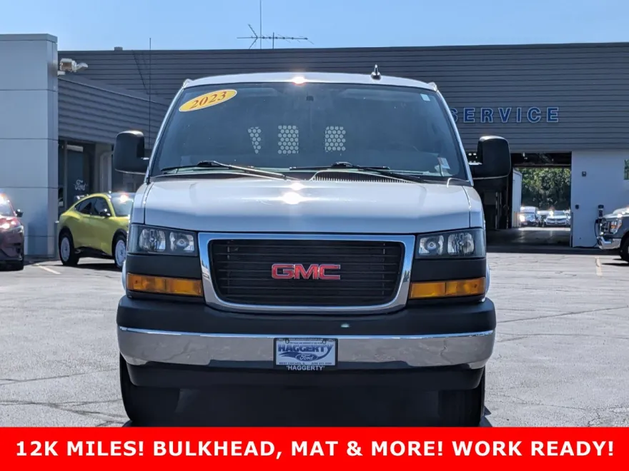 2023 Gmc Savana 2500 Cargo photo 1