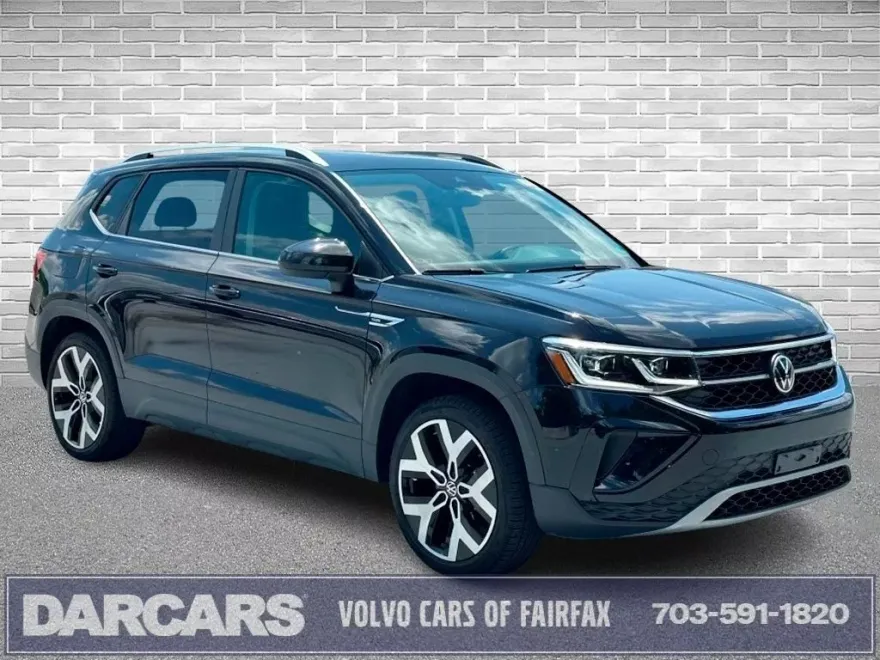 2022 Volkswagen Taos SEL photo 1