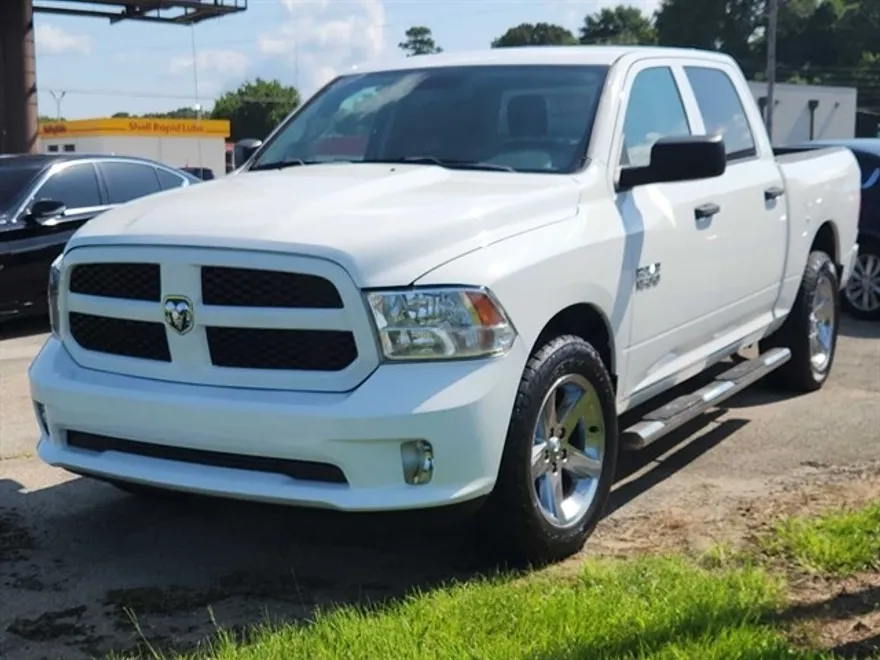 2016 Ram 1500 ST photo 1