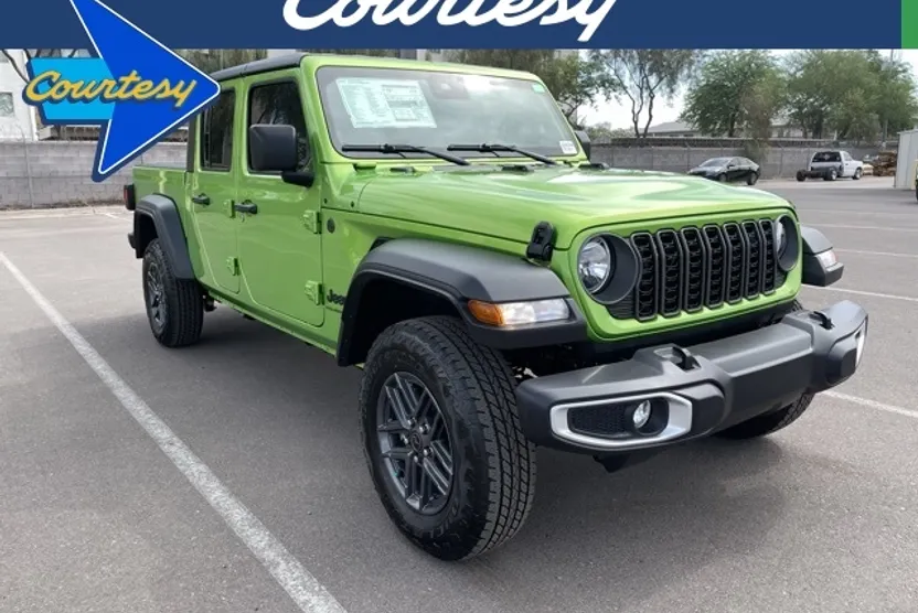 2025 Jeep Gladiator Sport S photo 1