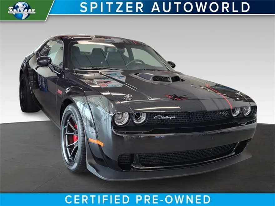 2023 Dodge Challenger R/T Scat Pack Widebody photo 1