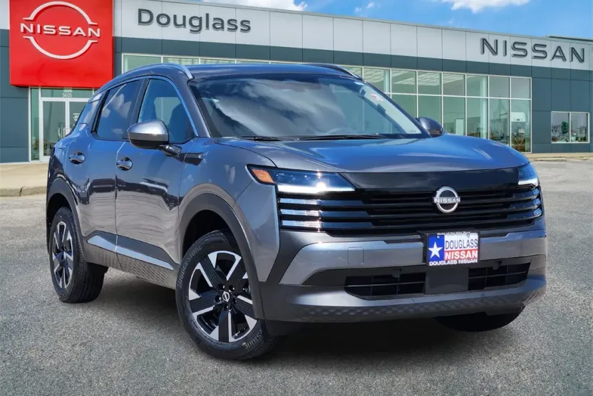2025 Nissan Kicks SV photo 1