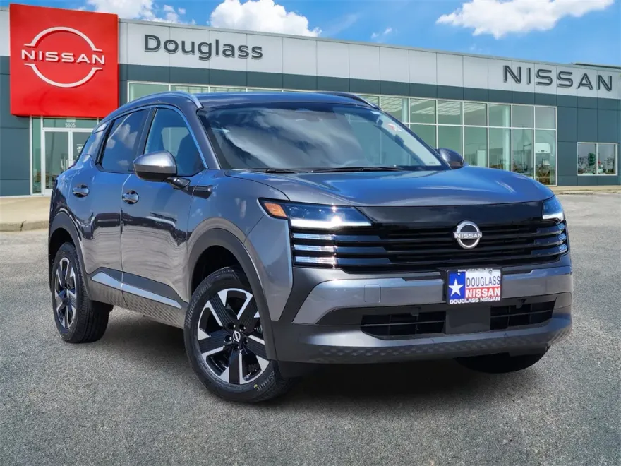2025 Nissan Kicks SV photo 1