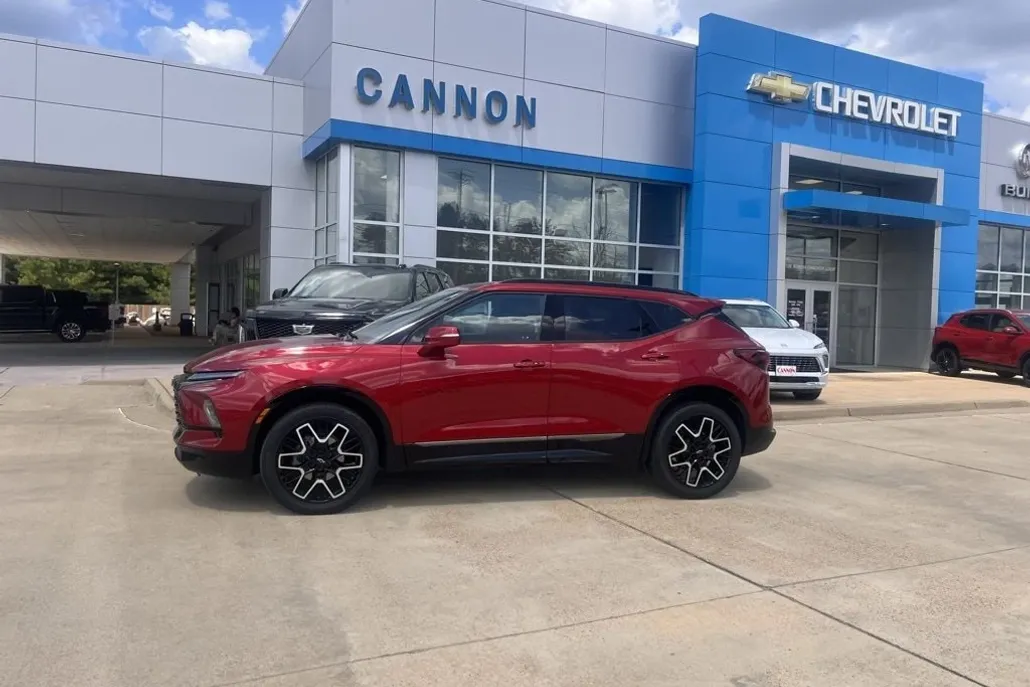 2023 Chevrolet Blazer RS photo 1