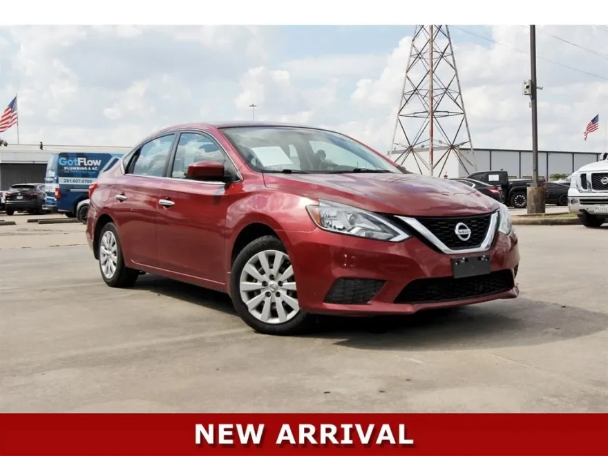 2016 Nissan Sentra SV photo 1