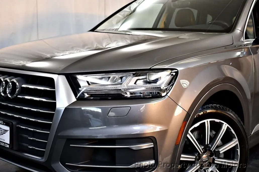 2017 Audi Q7 3.0T Premium Plus photo 1