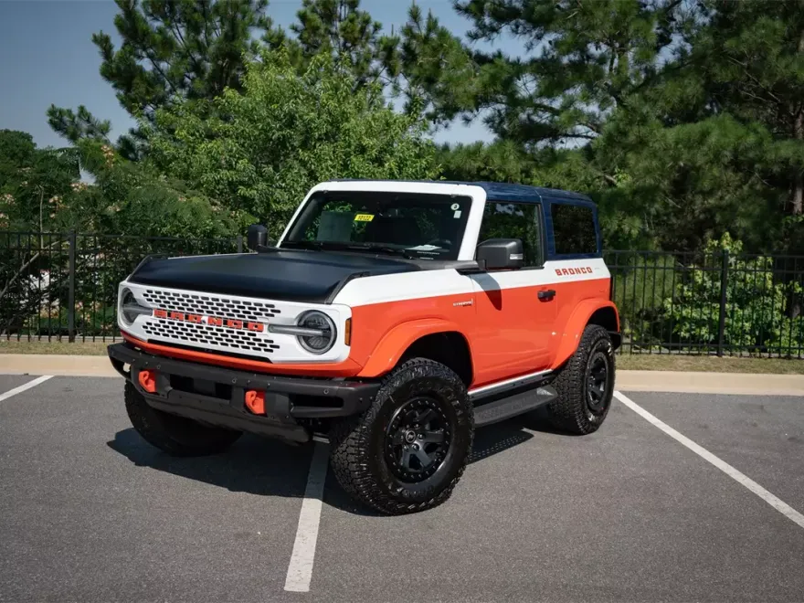 2025 Ford Bronco First Edition photo 1