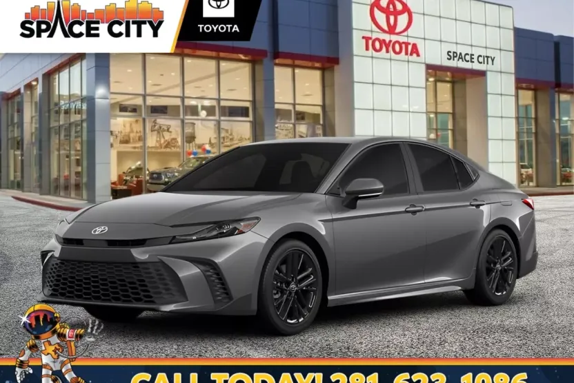 2026 Toyota Camry SE photo 1