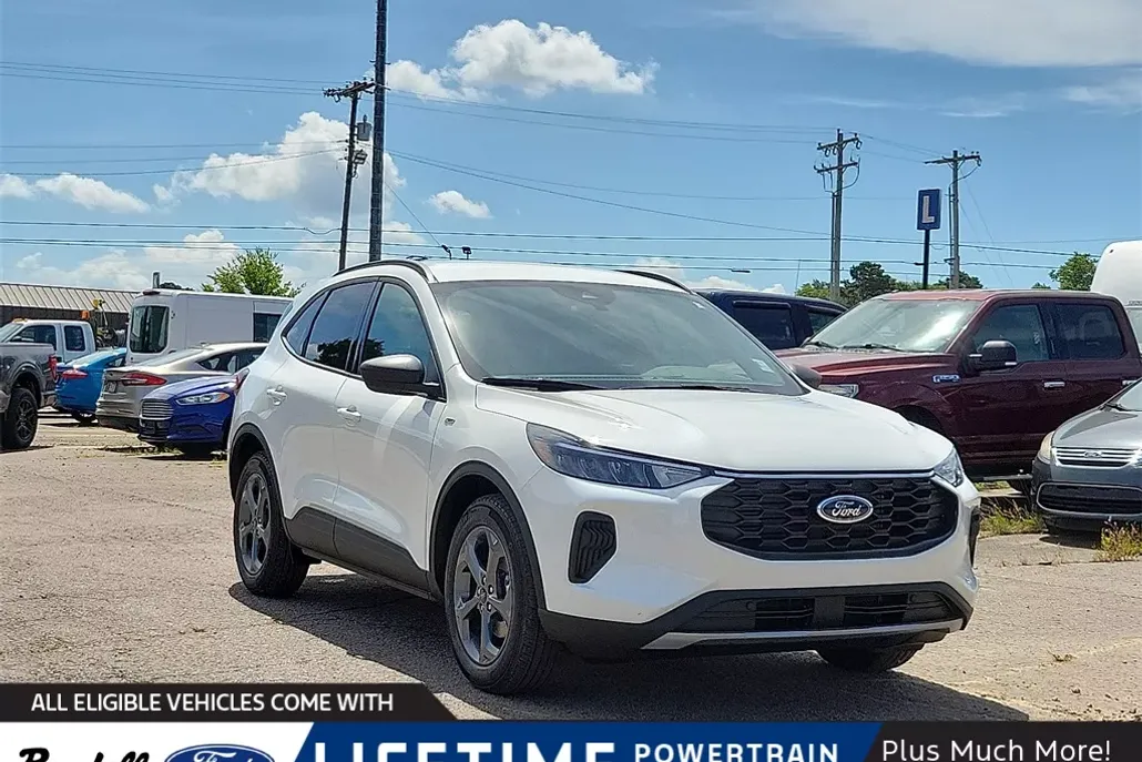 2025 Ford Escape ST-Line photo 1