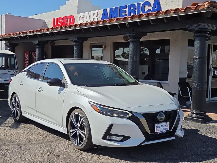 2020 Nissan Sentra SR photo 1