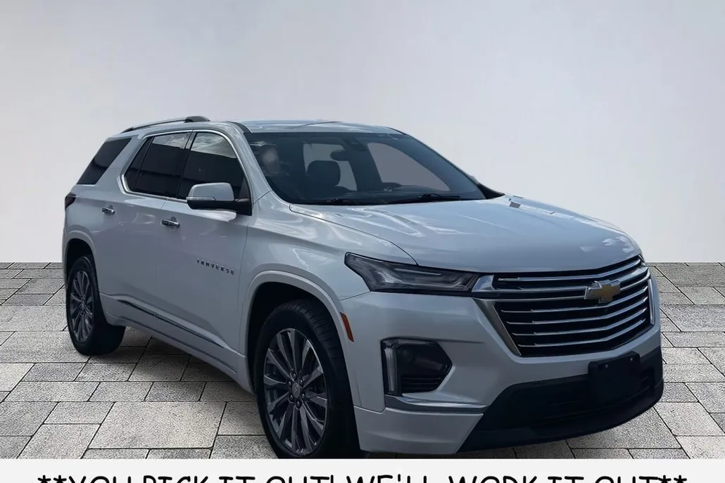 2022 Chevrolet Traverse Premier photo 1