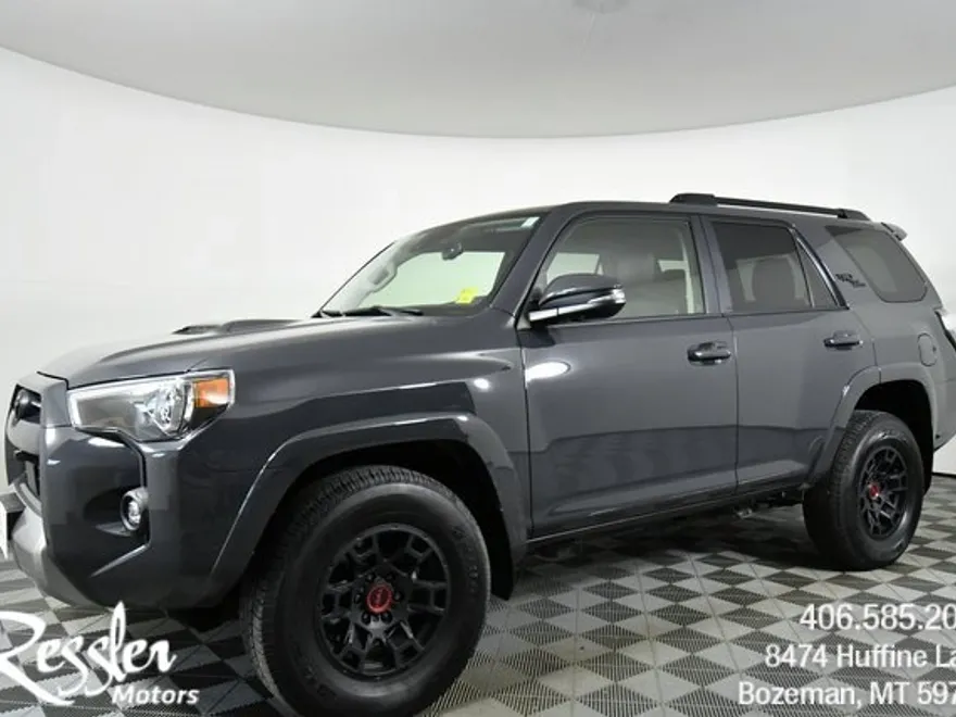 2024 Toyota 4Runner TRD Off-Road Premium photo 1