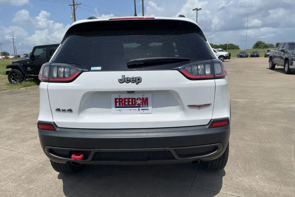2022 Jeep Cherokee Trailhawk photo 1