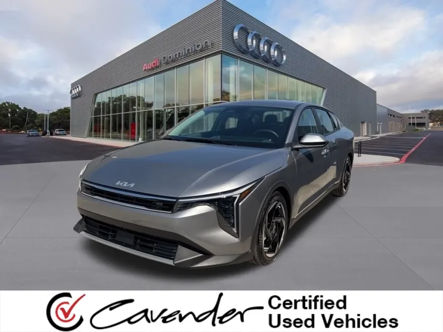 2025 Kia K4 EX photo 1