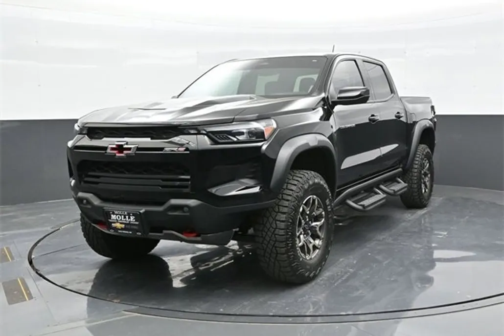 2024 Chevrolet Colorado ZR2 photo 1