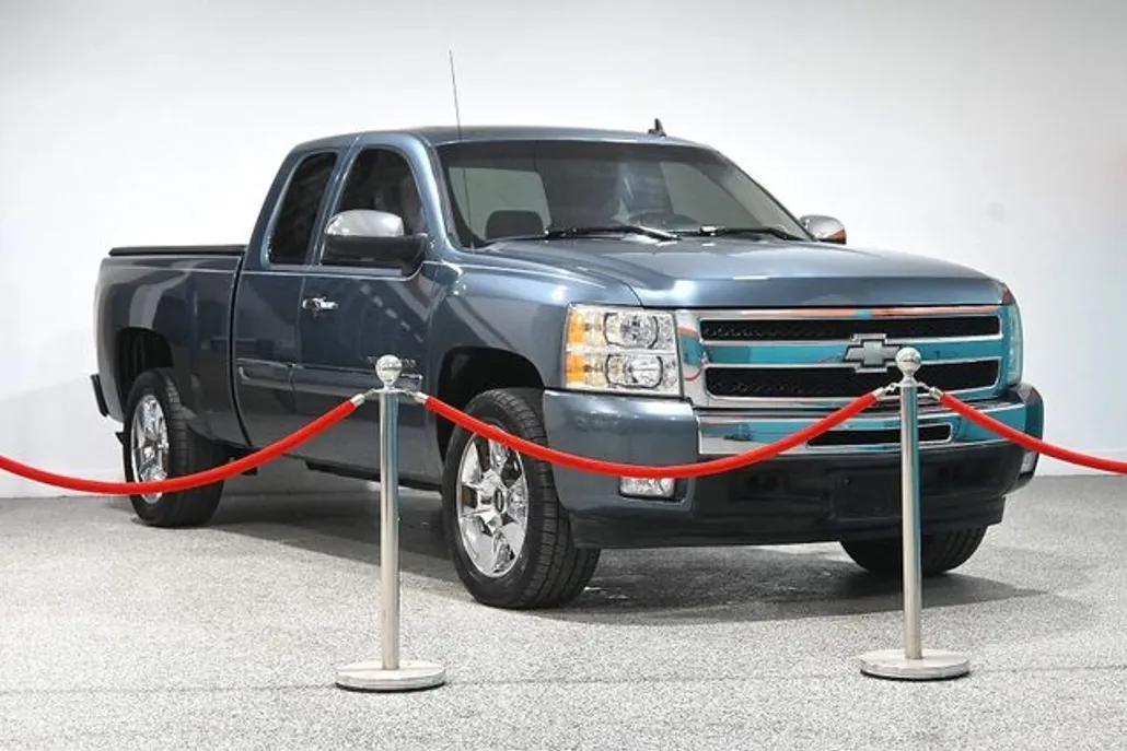 2009 Chevrolet Silverado 1500 LT photo 1