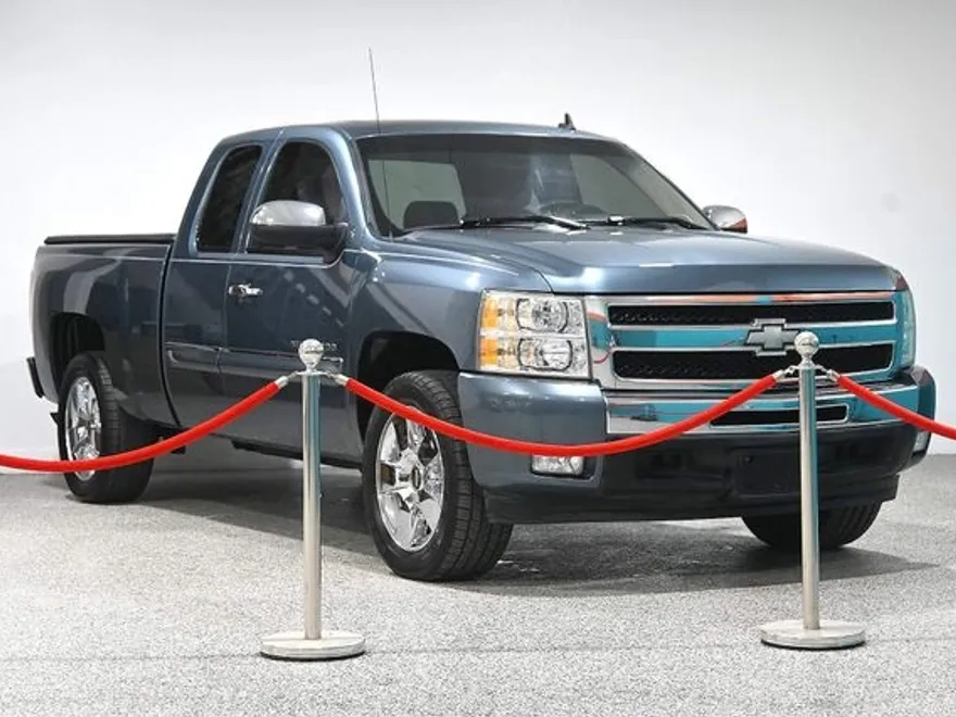 2009 Chevrolet Silverado 1500 LT photo 1