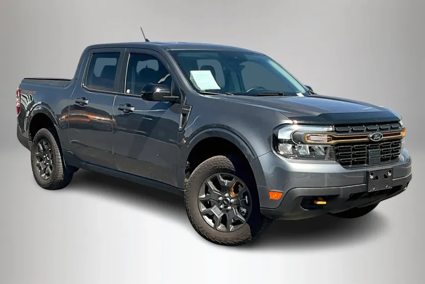 2024 Ford Maverick Lariat Tremor photo 1