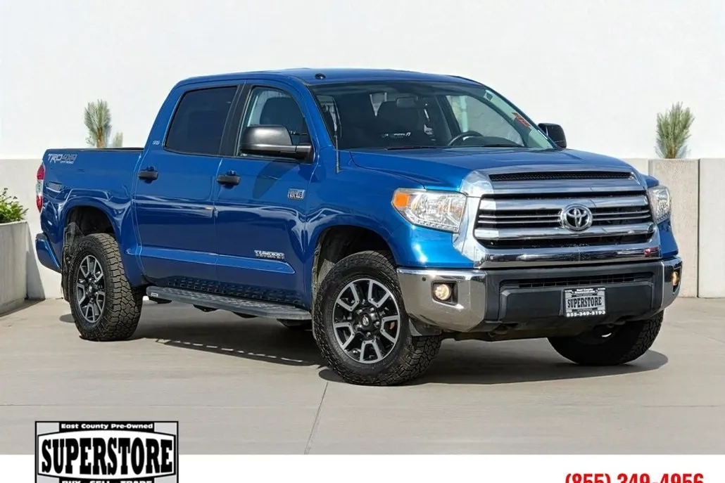 2017 Toyota Tundra SR5 photo 1