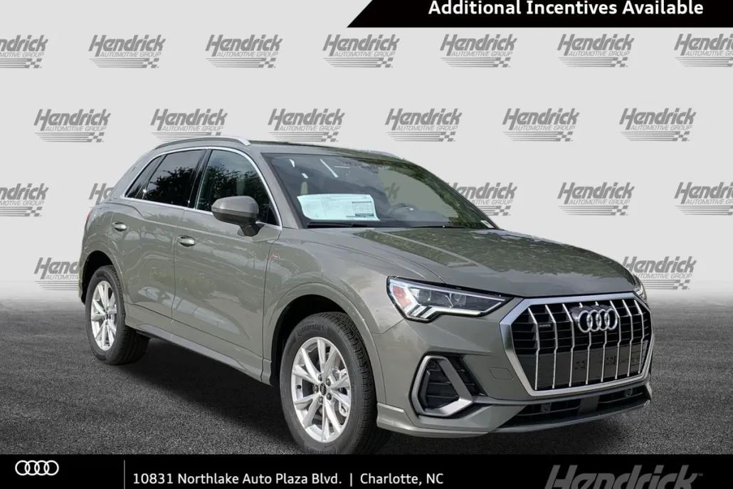 2025 Audi Q3 S line Premium photo 1