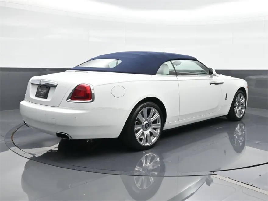 2016 Rolls Royce Dawn RR6 photo 1