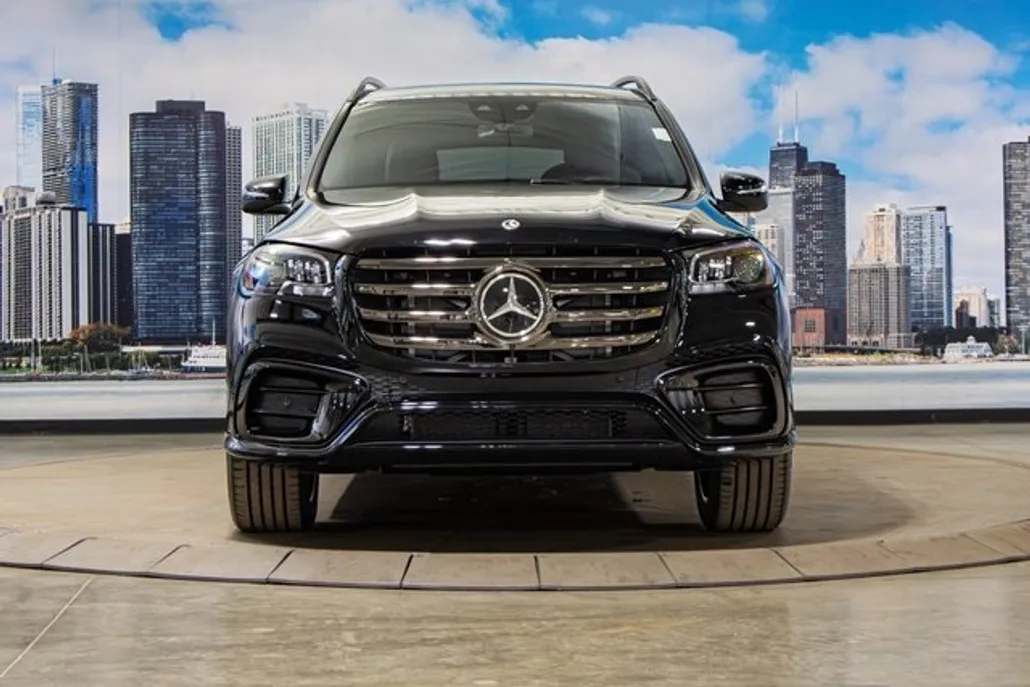 2025 Mercedes Benz GLS 450 4MATIC photo 1
