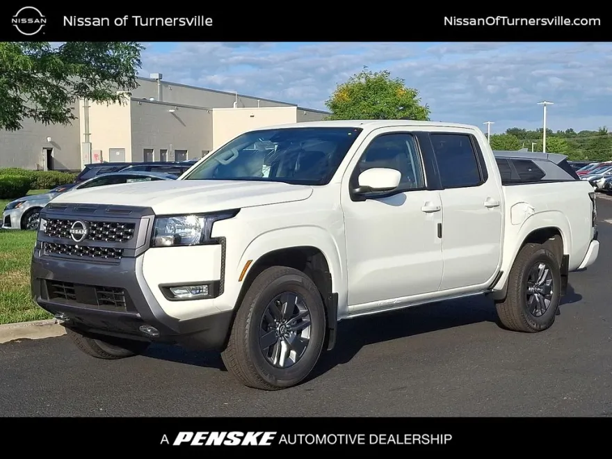 2025 Nissan Frontier SV photo 1