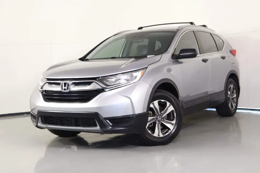 2017 Honda CR-V LX photo 1