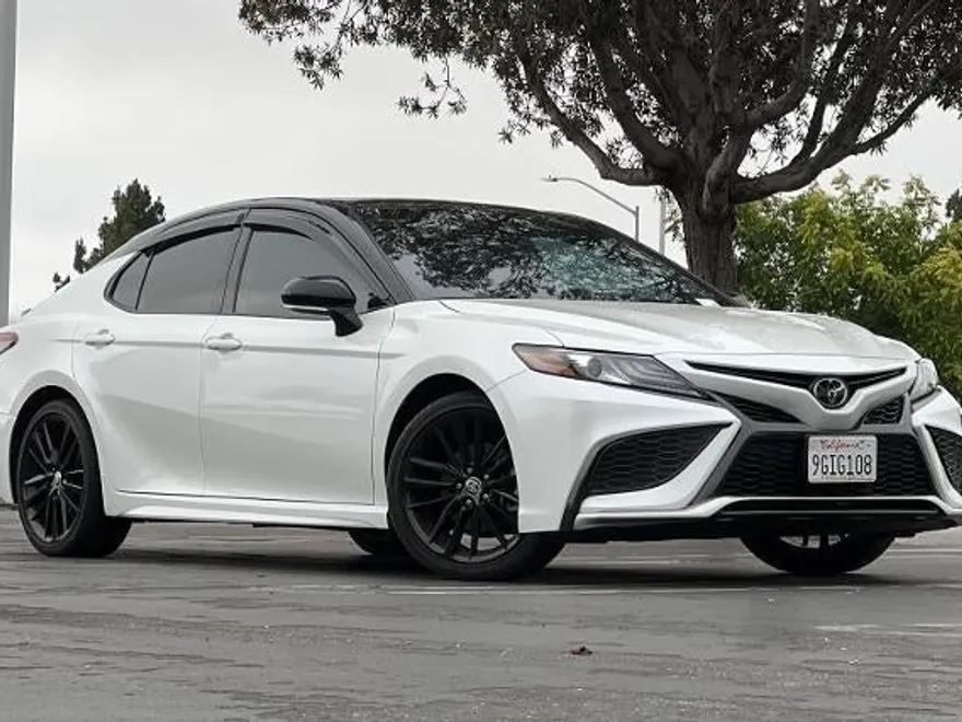 2023 Toyota Camry XSE photo 1