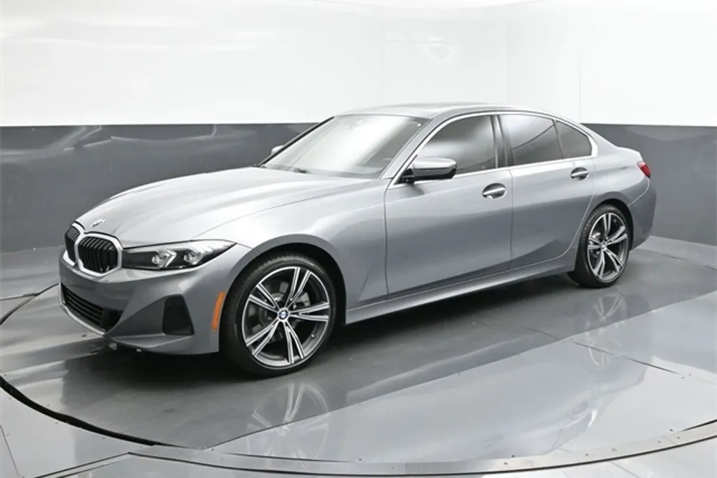 2024 Bmw 330i photo 1