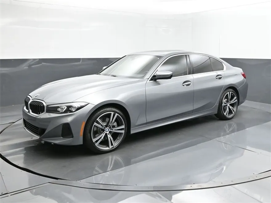 2024 Bmw 330i photo 1