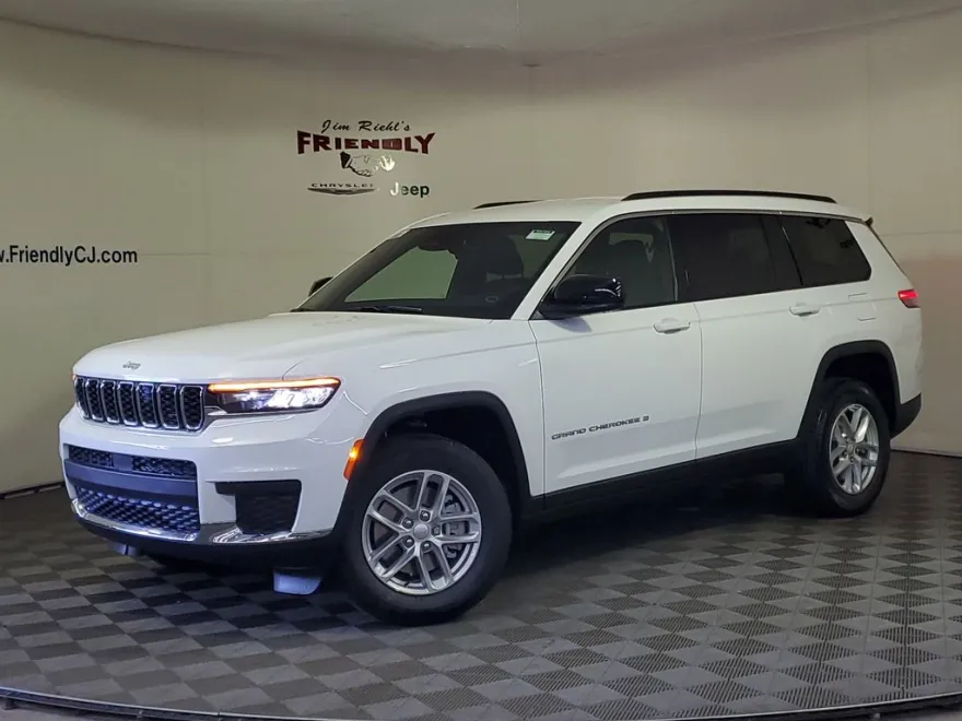 2025 Jeep Grand Cherokee Laredo photo 1