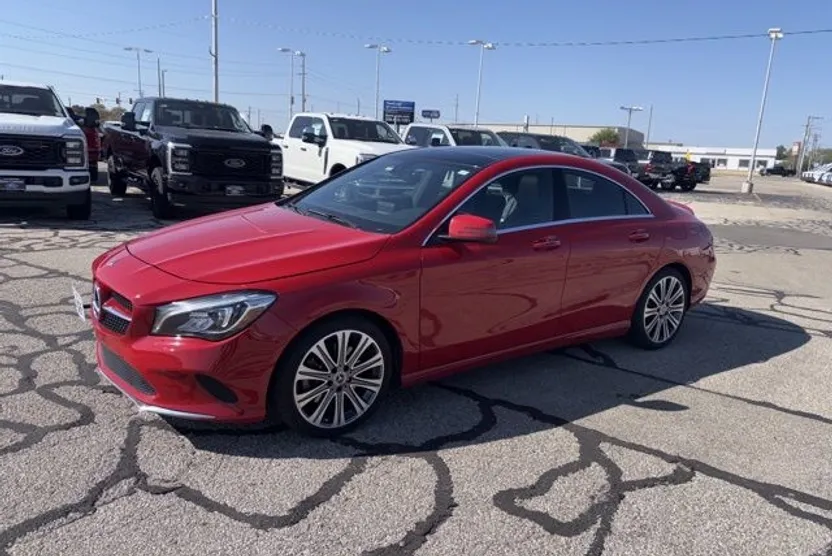 2019 Mercedes Benz CLA 250 4MATIC photo 1