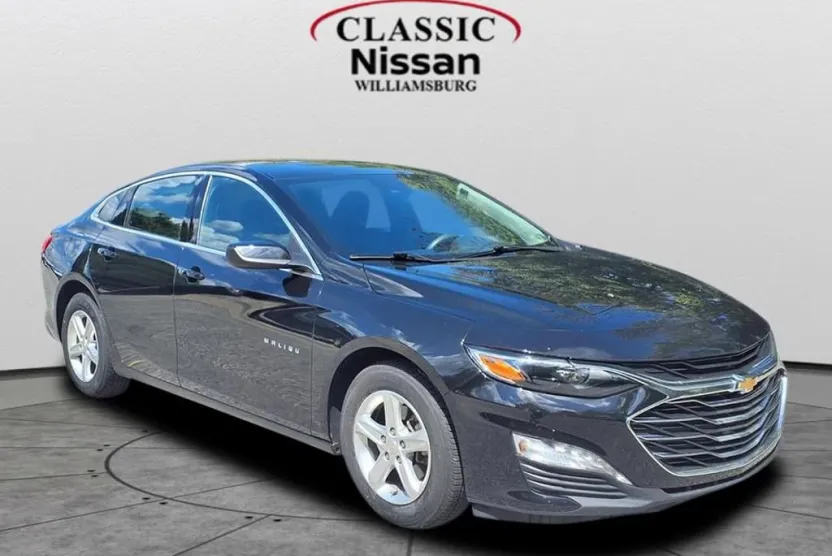 2023 Chevrolet Malibu 1LT photo 1