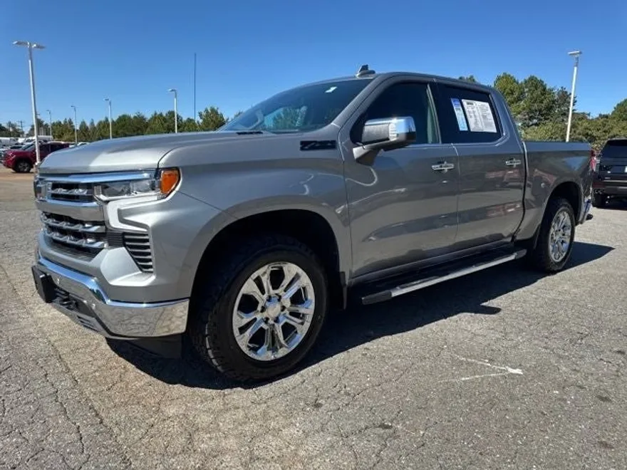 2023 Chevrolet Silverado 1500 LTZ photo 1