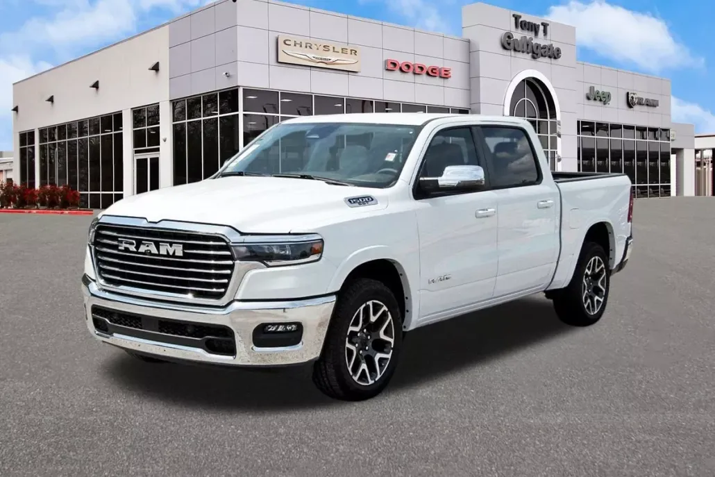2025 Ram 1500 Laramie photo 1