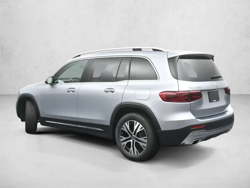 2025 Mercedes Benz GLB 250 4MATIC photo 1