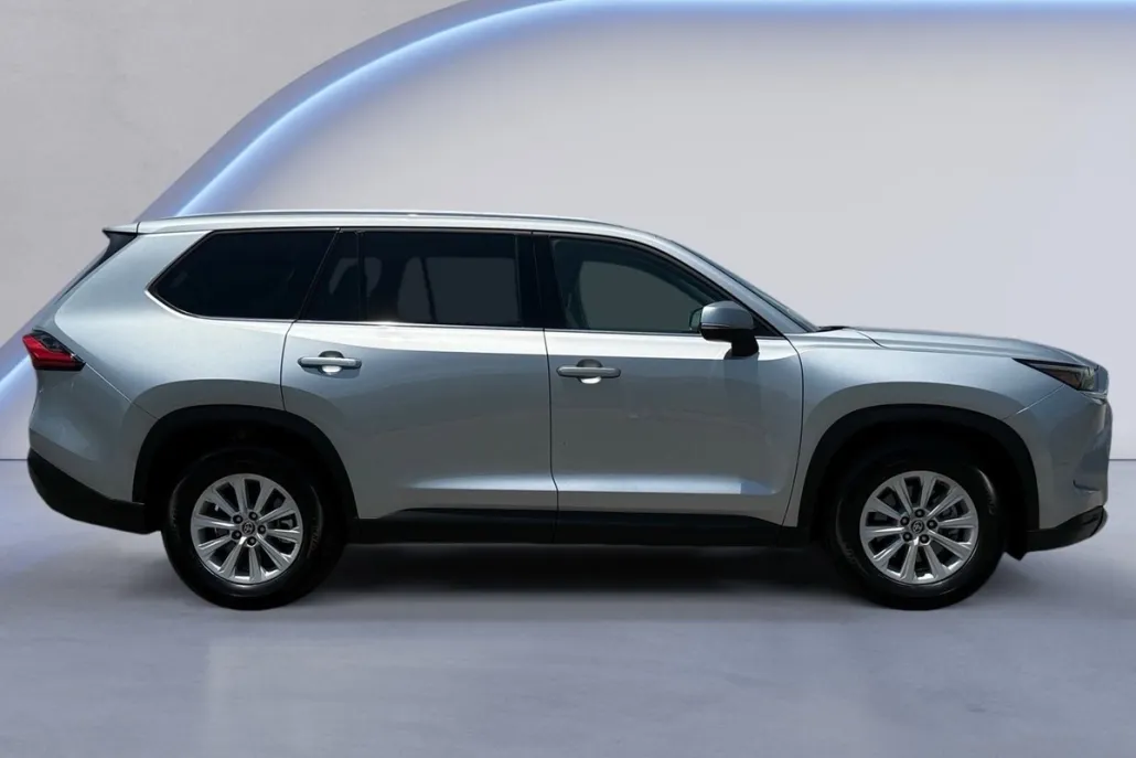2024 Toyota Grand Highlander XLE AWD photo 1