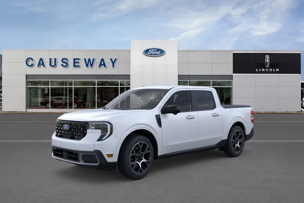 2025 Ford Maverick Lariat photo 1