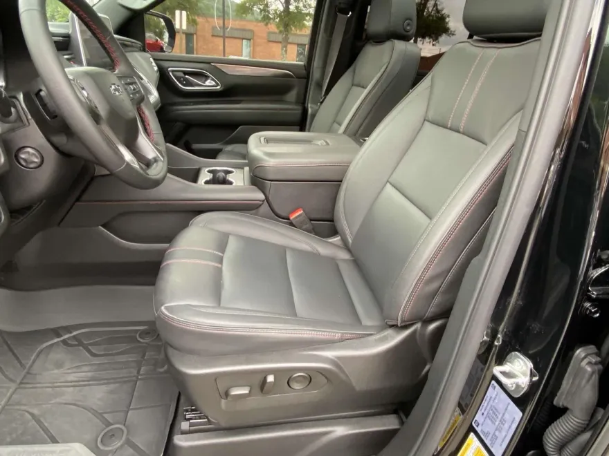 2024 Chevrolet Tahoe RST photo 1