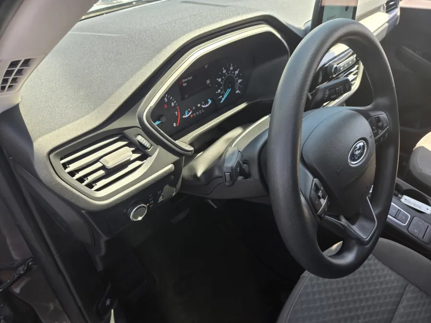 2022 Ford Escape SE photo 1