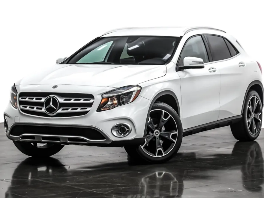 2019 Mercedes Benz GLA 250 photo 1