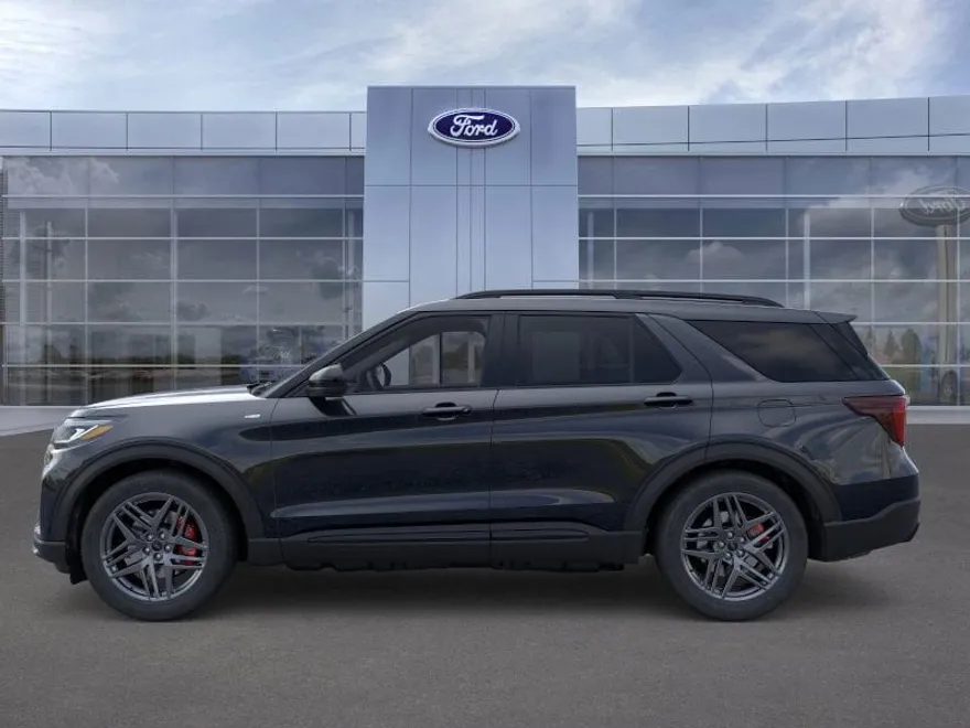 2025 Ford Explorer ST-Line photo 1