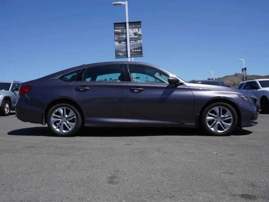 2019 Honda Accord LX photo 1