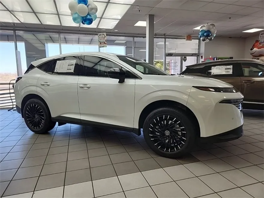 2025 Nissan Murano SL photo 1
