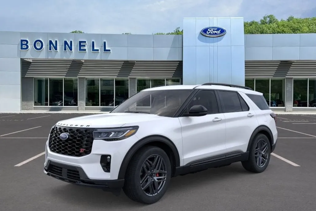 2025 Ford Explorer ST photo 1