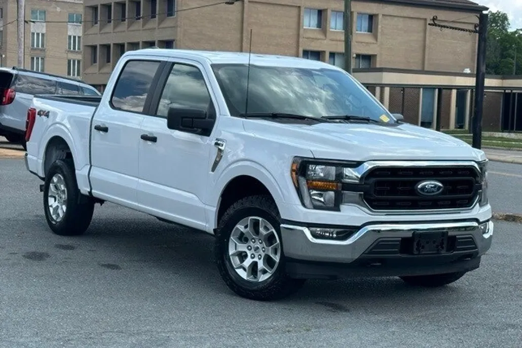2023 Ford F-150 XLT photo 1