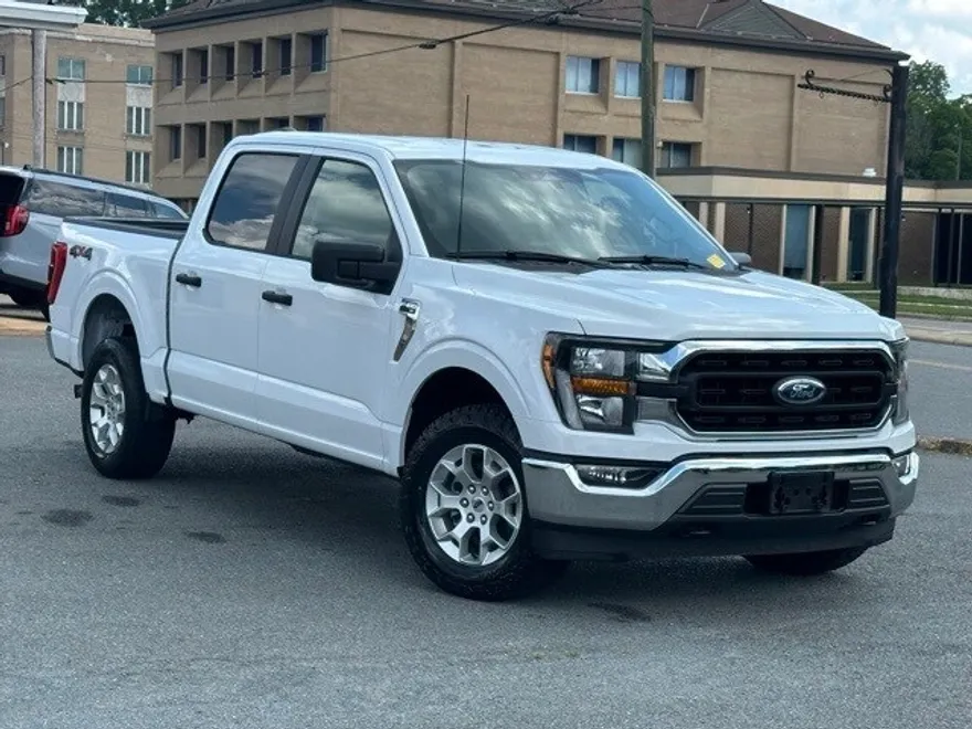 2023 Ford F-150 XLT photo 1
